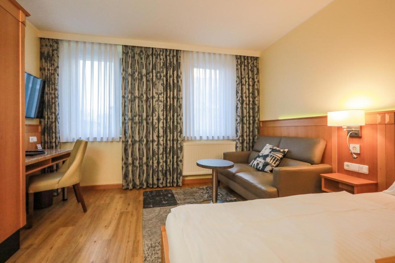 Gaestehaus Kral Erlangen Kültér fotó