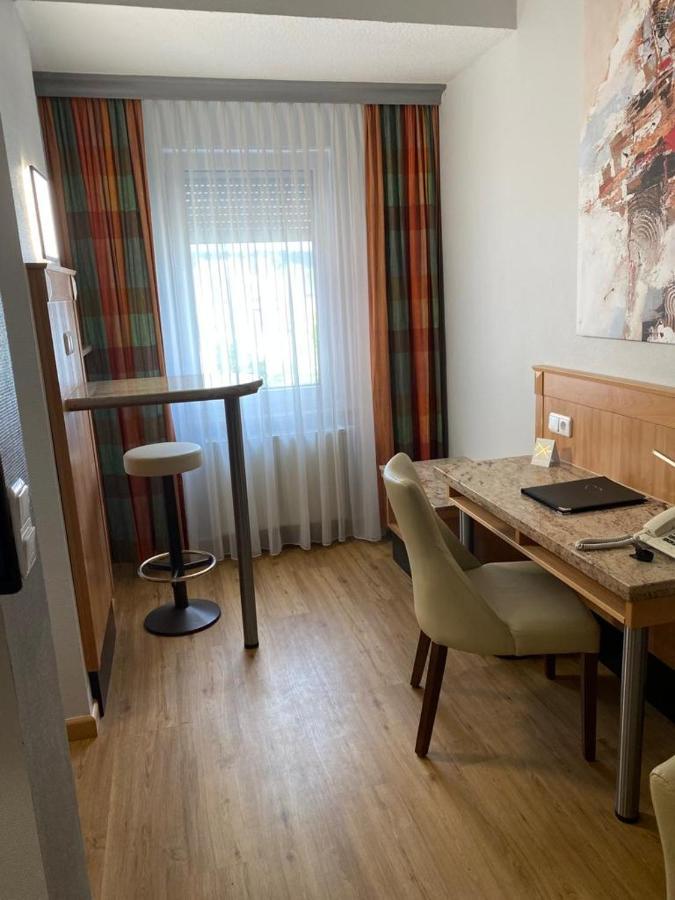 Gaestehaus Kral Erlangen Kültér fotó
