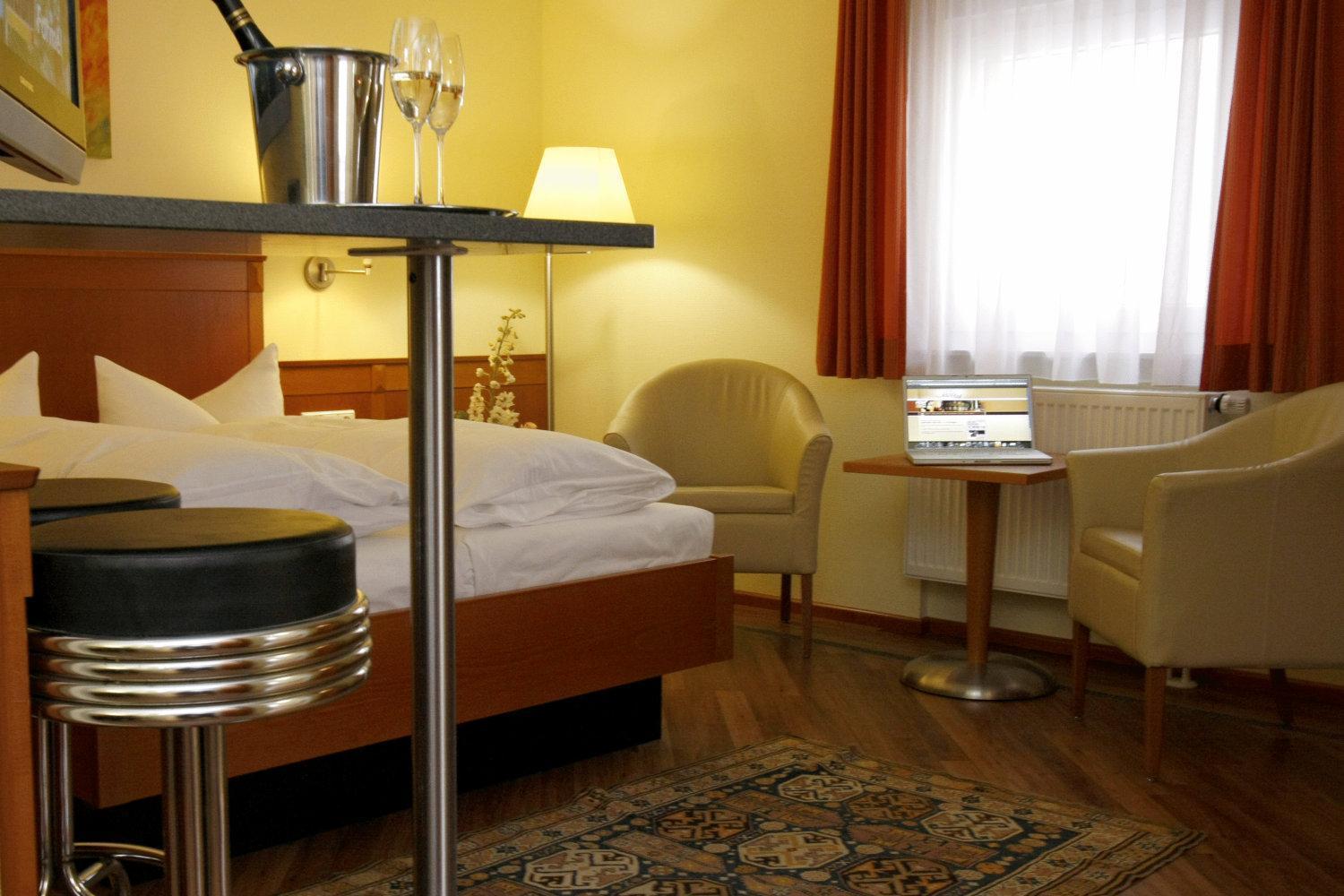 Gaestehaus Kral Erlangen Kültér fotó
